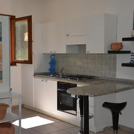 Con Giardino In Contesto Riservato Non Lontana Dal Mare Bel01