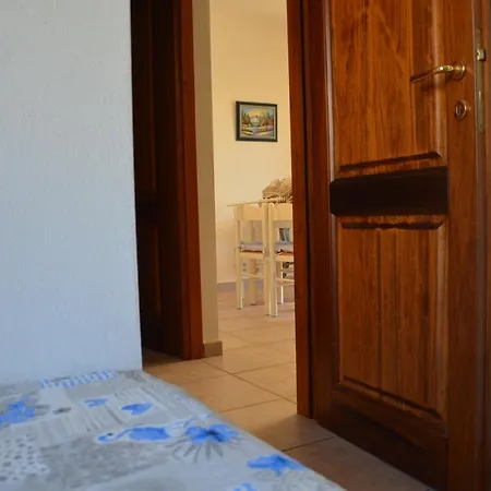 Con Giardino In Contesto Riservato Non Lontana Dal Mare Bel01 * Agrustos