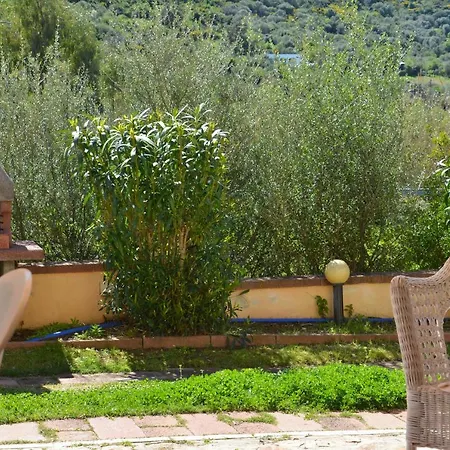 Con Giardino In Contesto Riservato Non Lontana Dal Mare Bel01 Agrustos