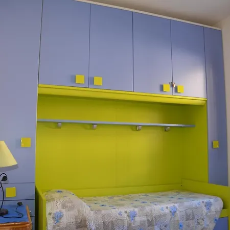 Con Giardino In Contesto Riservato Non Lontana Dal Mare Bel01