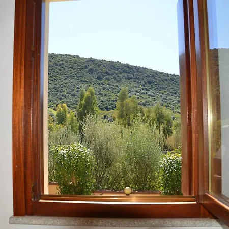 Con Giardino In Contesto Riservato Non Lontana Dal Mare Bel01 شقة Agrustos