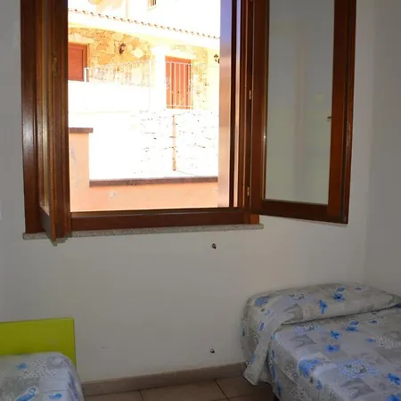 Con Giardino In Contesto Riservato Non Lontana Dal Mare Bel01 Apartament