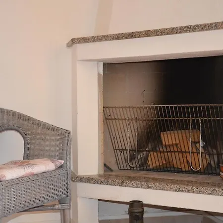 Con Giardino In Contesto Riservato Non Lontana Dal Mare Bel01 *