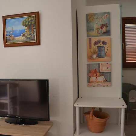 Apartmán Con Giardino In Contesto Riservato Non Lontana Dal Mare Bel01 Agrustos