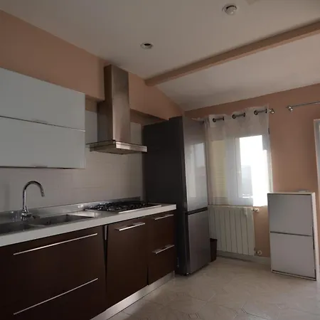 Apartman Con Giardino In Contesto Riservato Non Lontana Dal Mare Bel01 Agrustos